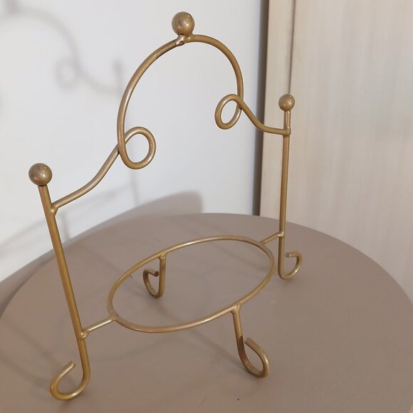 Metal antique gold decorative stand - 8 inches across - Picture 1 of 3